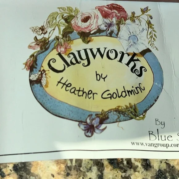 Heather Goldminc vintage woman wearing blue dress and blue flower hat figurine. - Picture 8 of 8